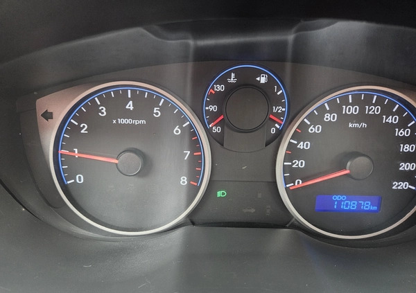 Hyundai i20 cena 21400 przebieg: 110800, rok produkcji 2012 z Nowa Sarzyna małe 172
